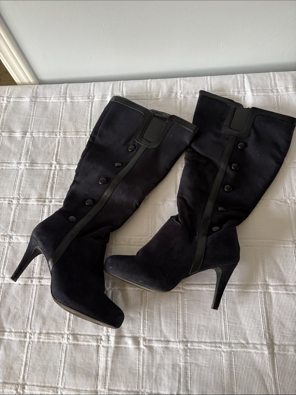 Black High-Heel Knee Faux Suede Boots 11W Wide Calf